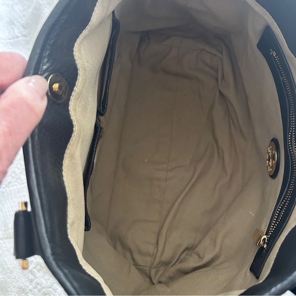 Tory Burch Amanda Black Pebbled Leather Convertible Hobo Satchel Gold Logo - Picture 11 of 16